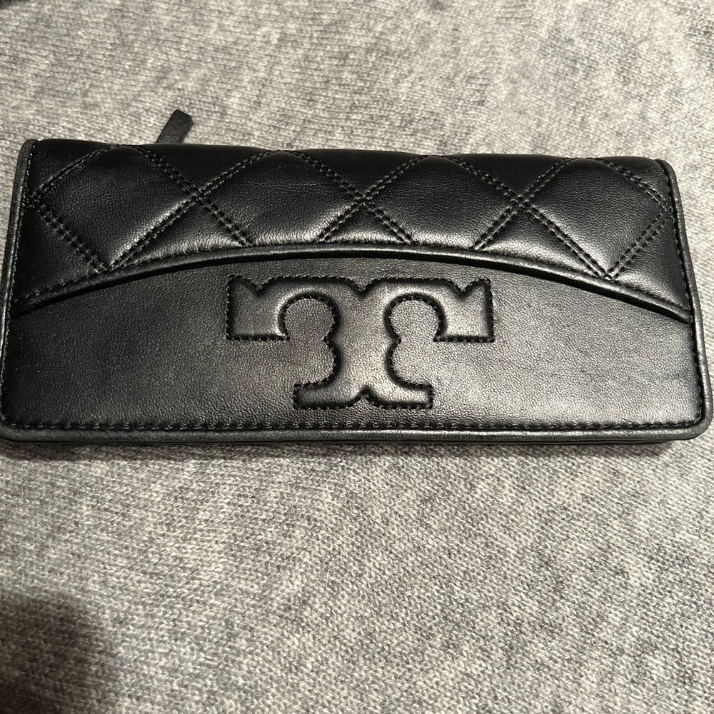 Tory Burch Savannah Slim Wallet